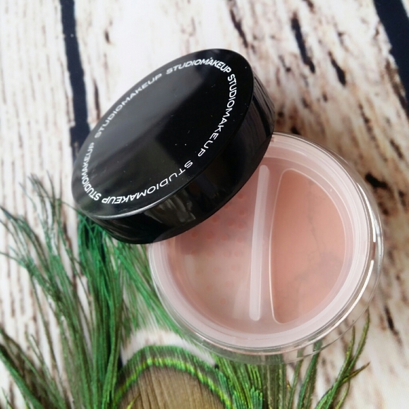 StudioMakeup Other - Studio Makeup Luminous Loose Blush Full Size